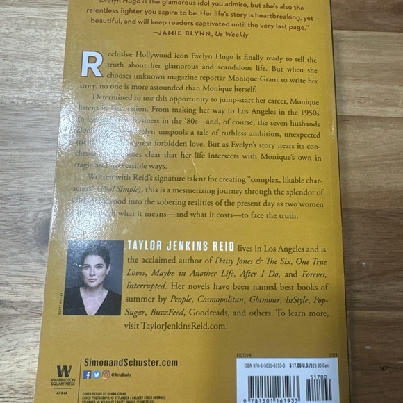 The Seven Husbands of Evelyn Hugo Book - Picture 2 of 2